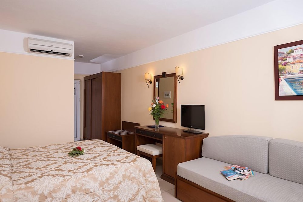 Vantaris Luxury Beach Resort 16/42