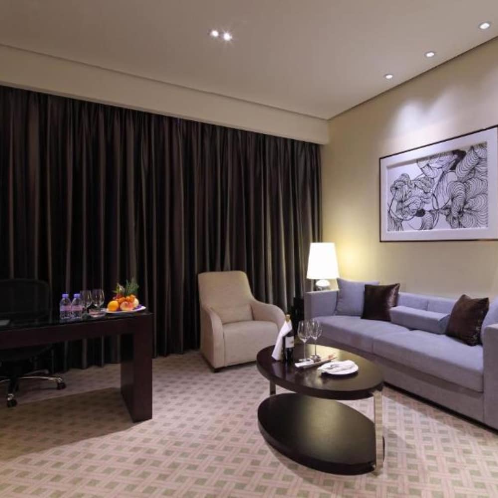 Holiday Inn Nantong Oasis International 47/78