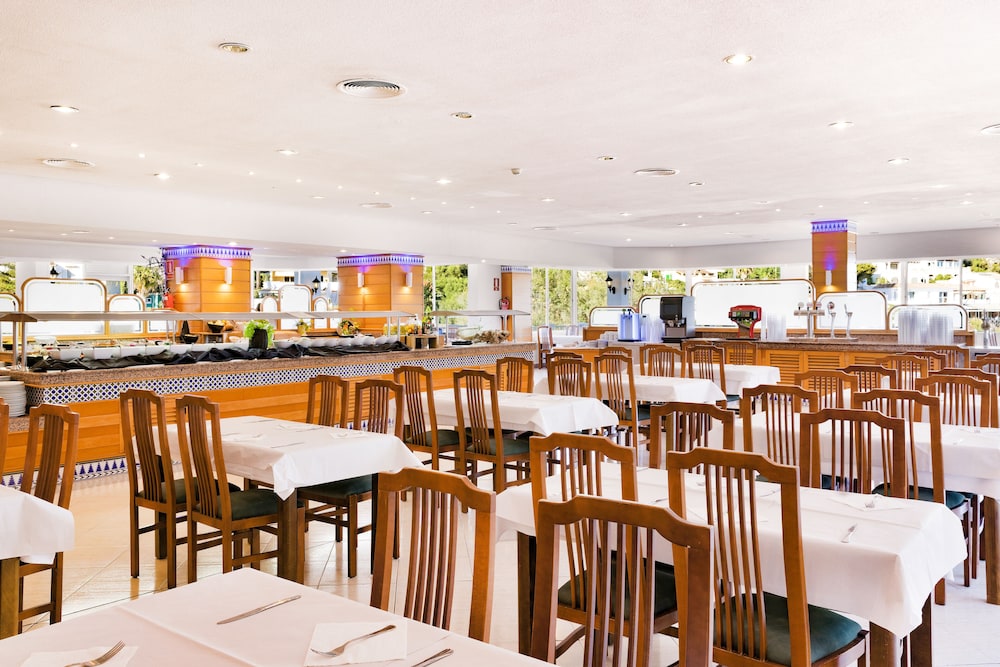 Hotel Cala Romantica 41/65