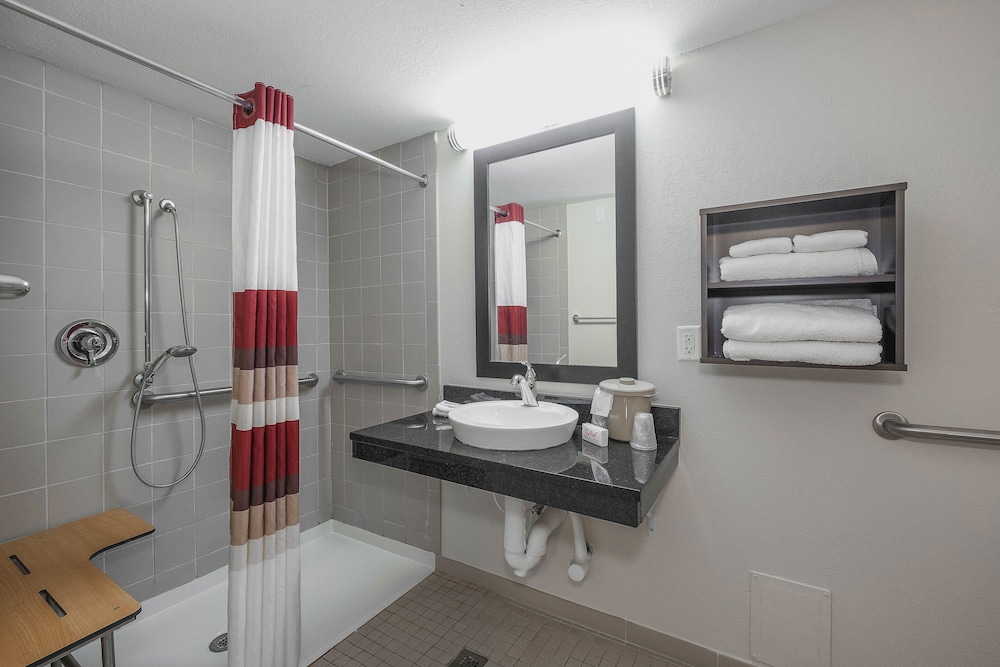 Red Roof Inn Roanoke Rapids 22/31