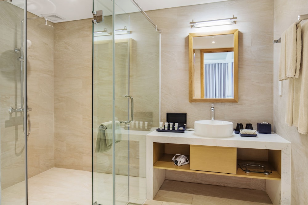 FLC Luxury Resort Quy Nhon 82/83