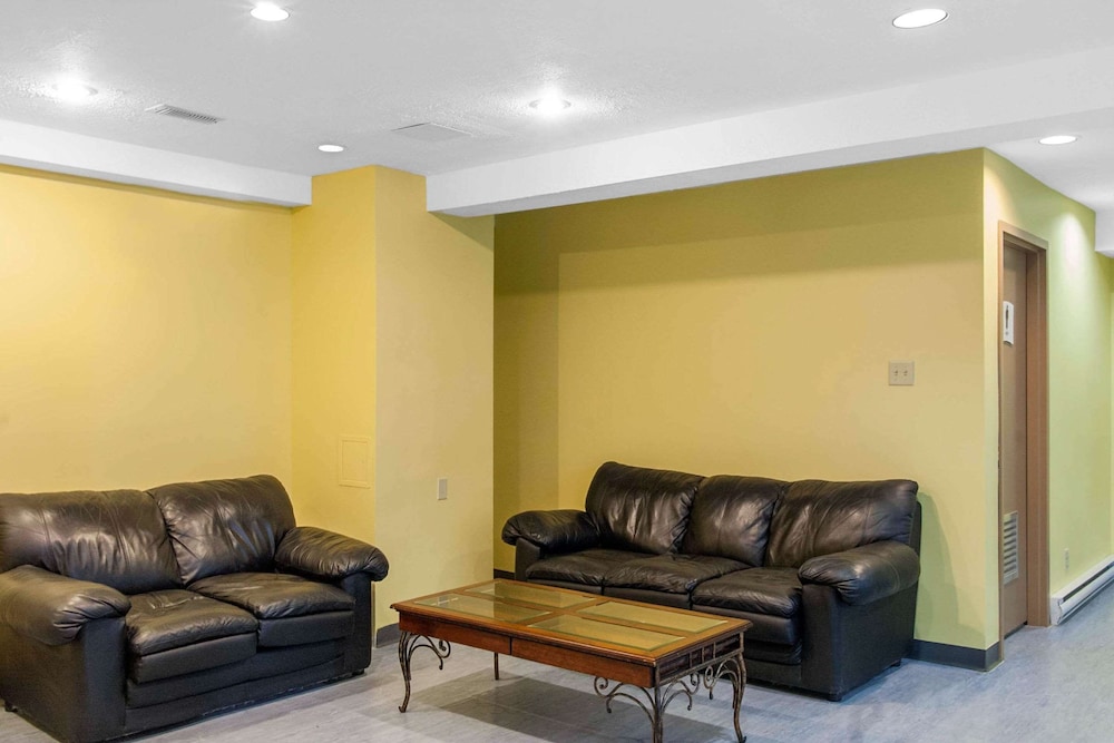 Quality Hotel & Suites Gander 27/37