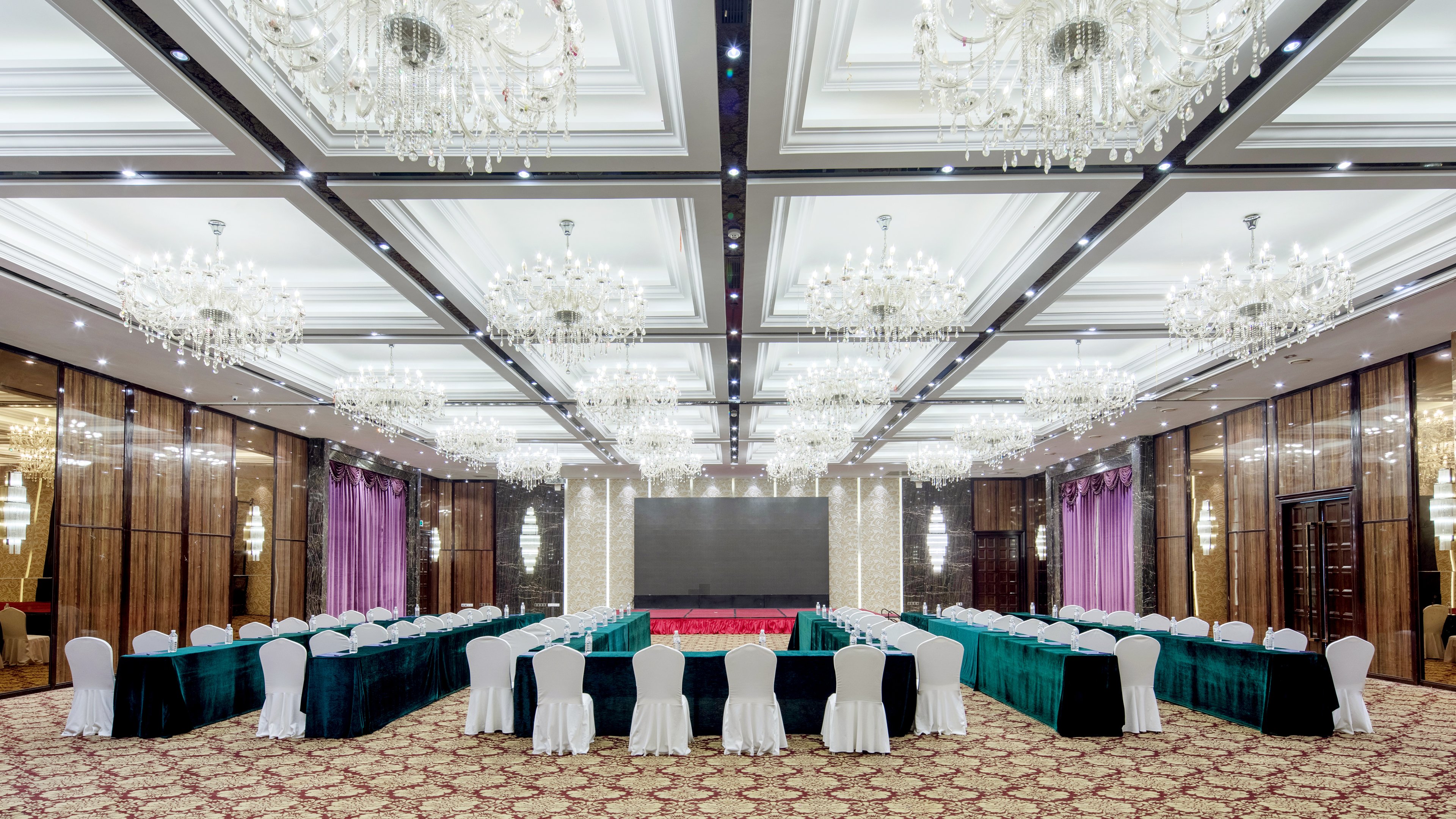 Holiday Inn Express XIAMEN LUSHAN 13/29