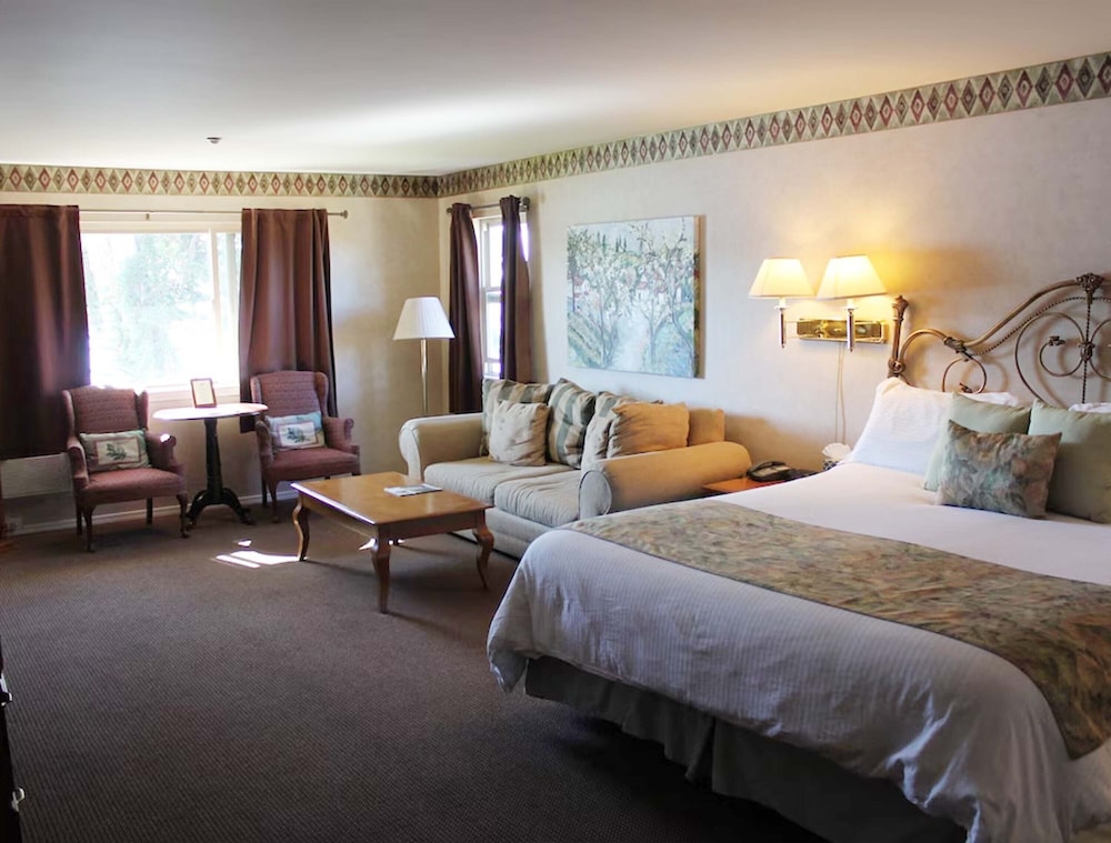 Room, King Bed, Bay View