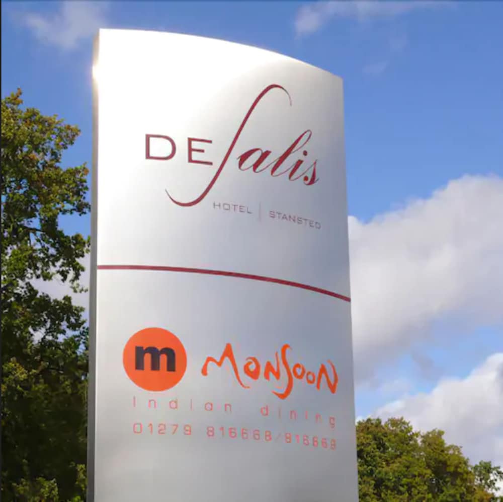 DeSalis Hotel London Stansted 7/20