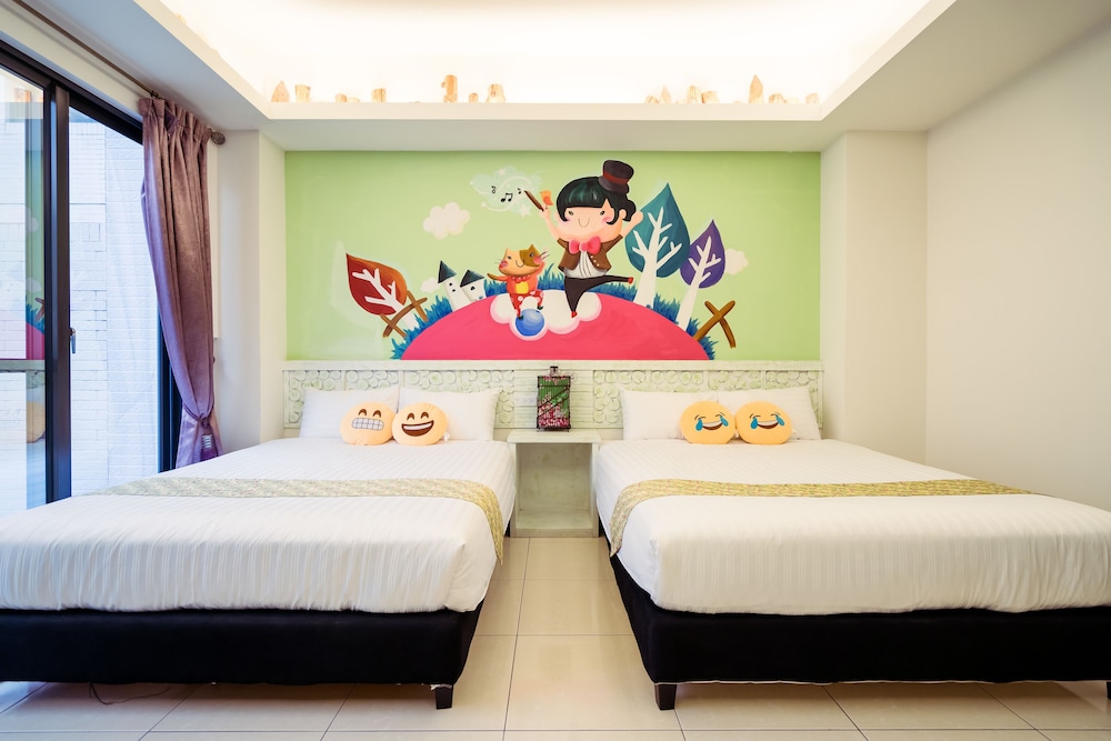 1 BEDROOM, STANDARD, QUADRUPLE