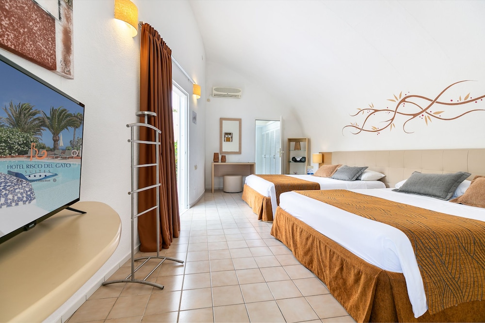 Hotel LIVVO Risco del Gato Suites 5/50