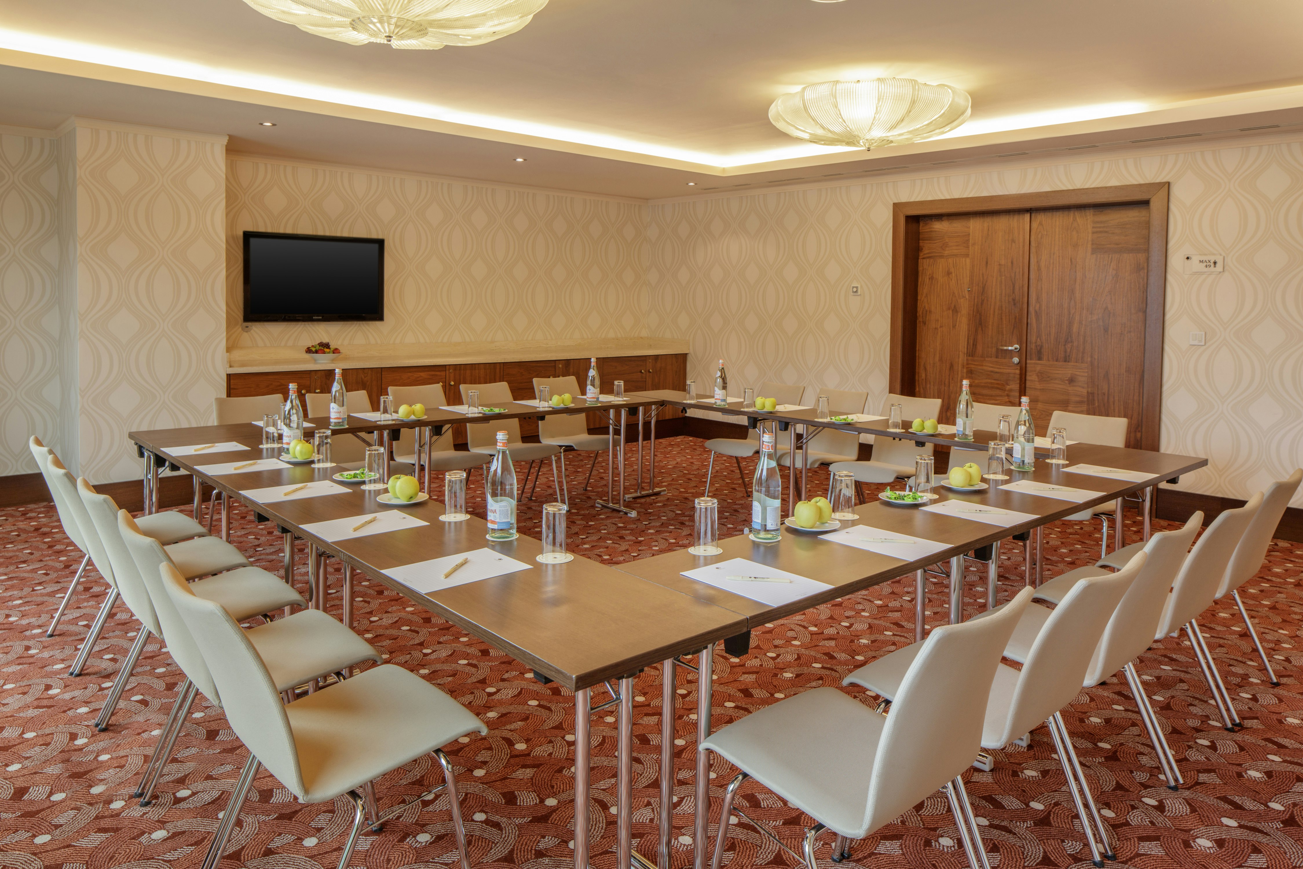 Doubletree by Hilton Bratislava 32/50