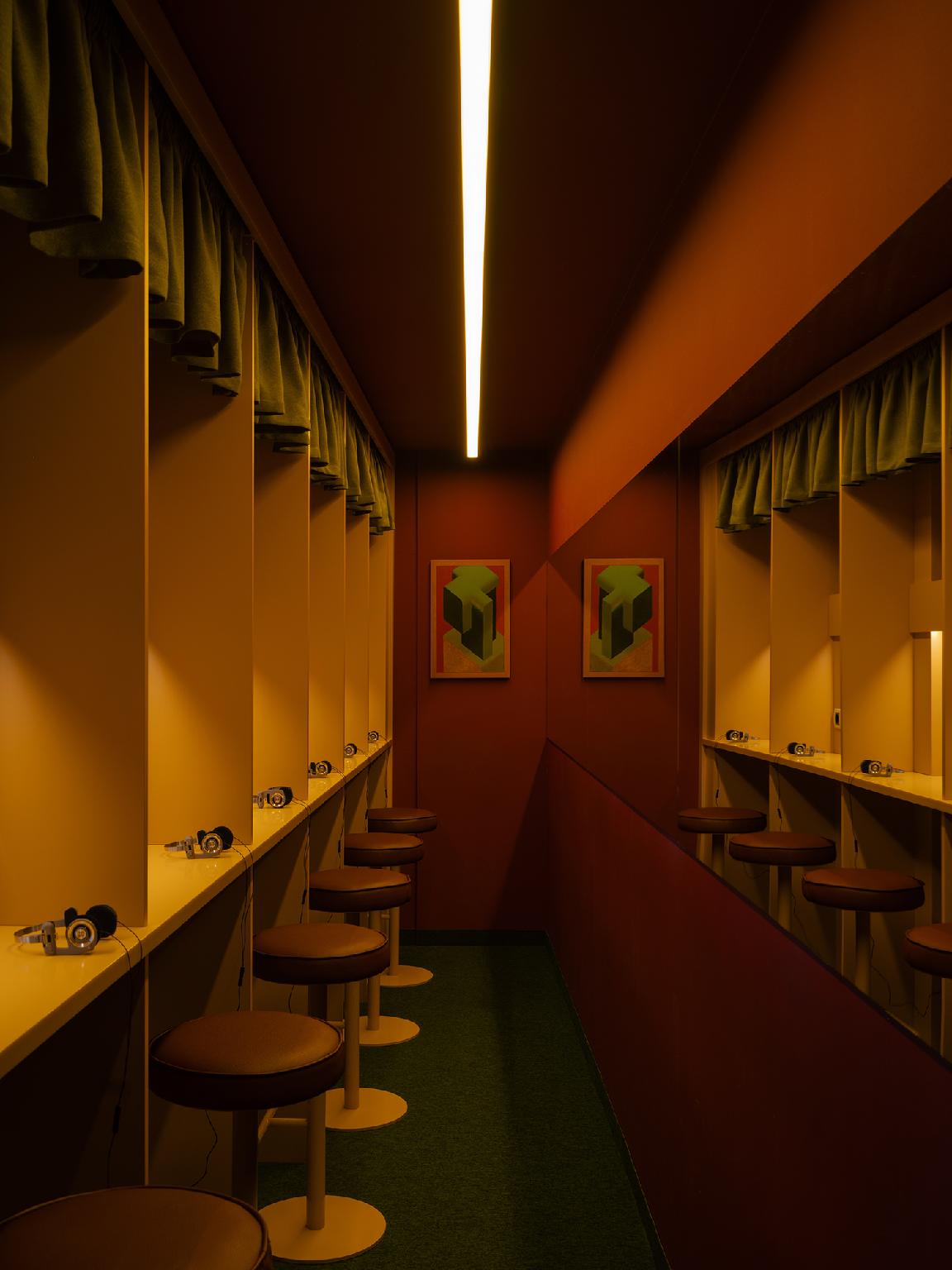Pavilion Boutique Hotel 13/36