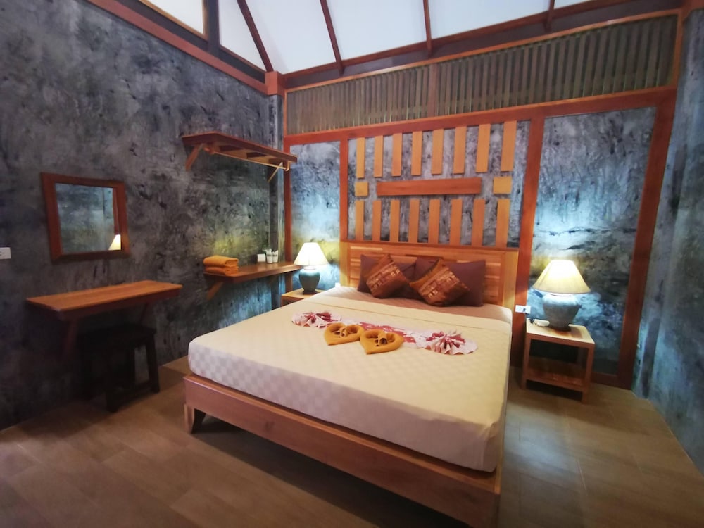 2 BEDROOMS, BUNGALOW, SEA VIEW