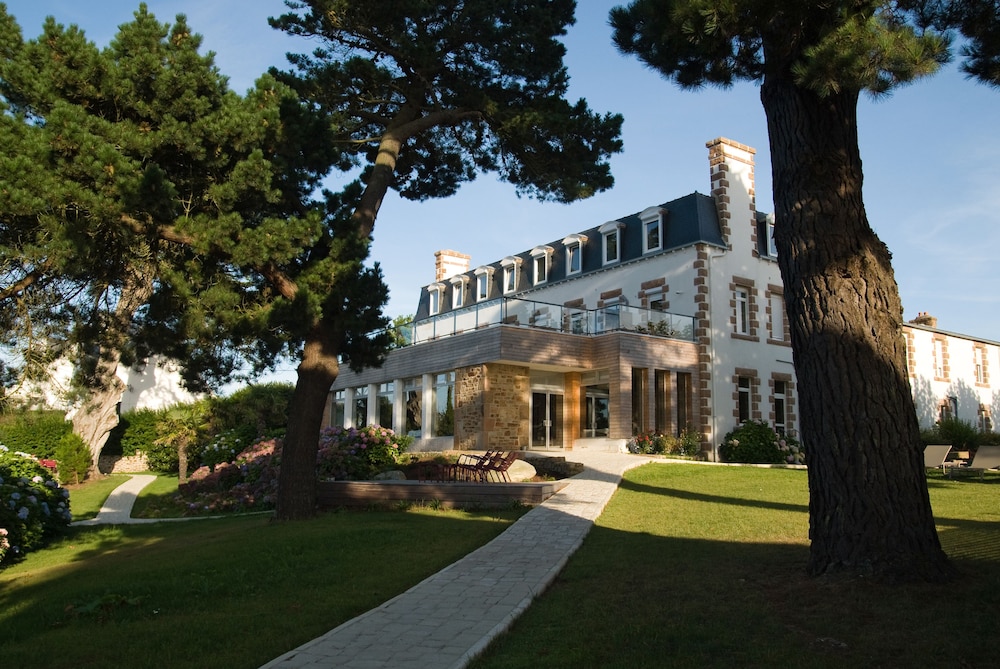 Hotel Les Costans the Originals Relais 2/50
