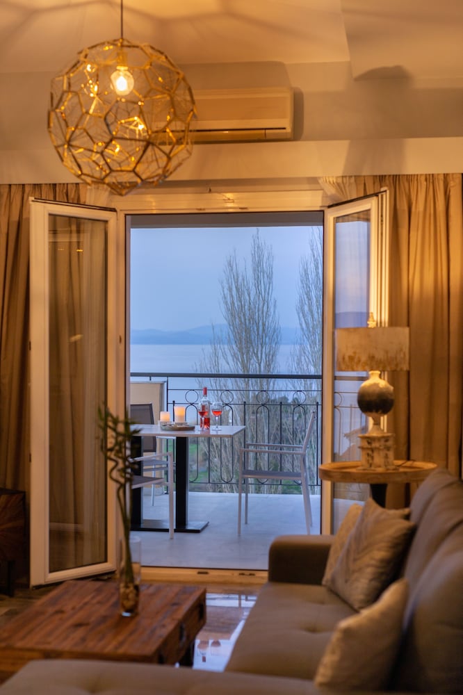 Sunrise Resort 48/69