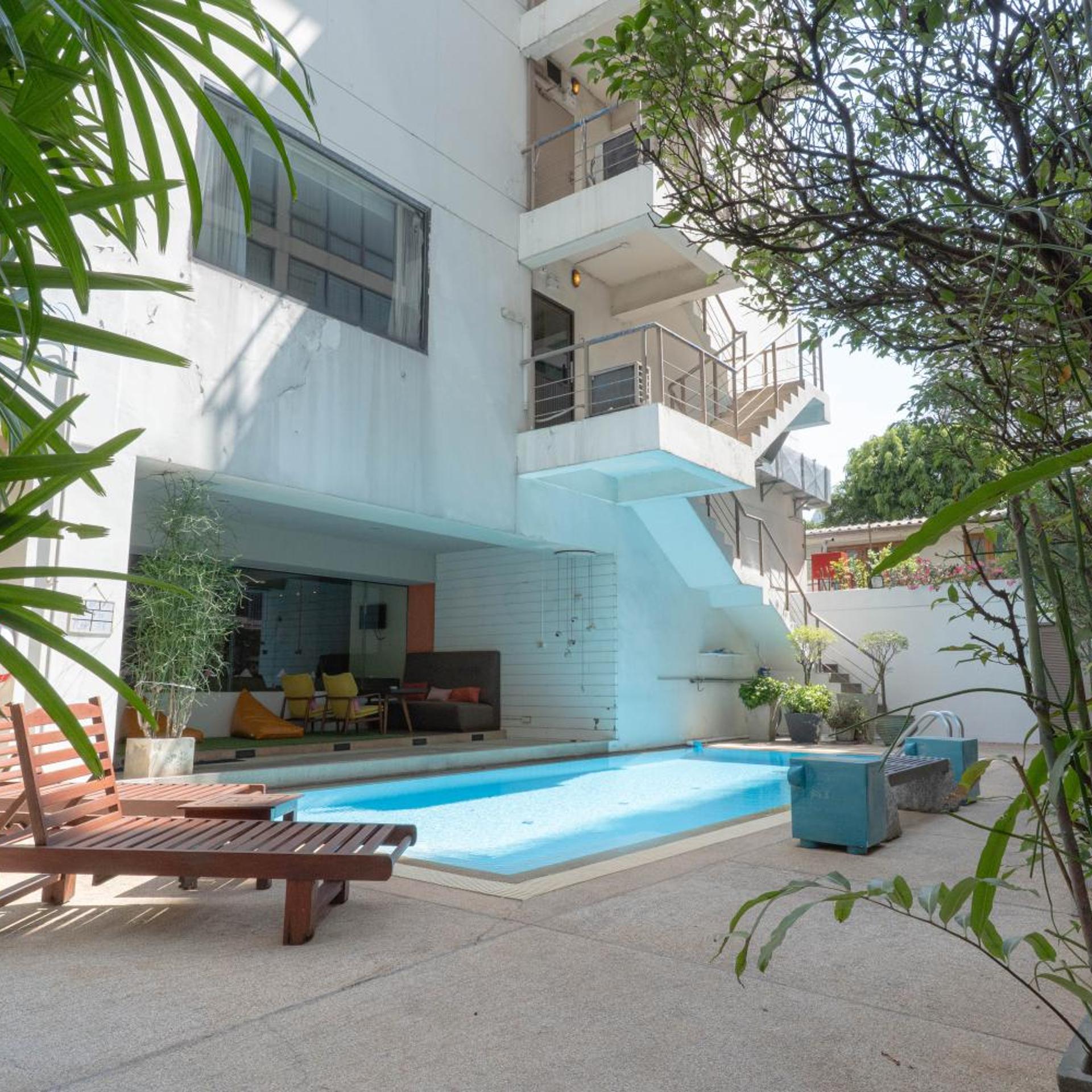 Journeyhub Bangkok Sukhumvit 26 70/78