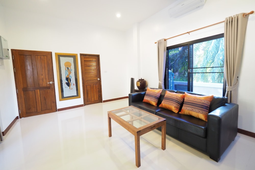 Chanapah Residence 30/50