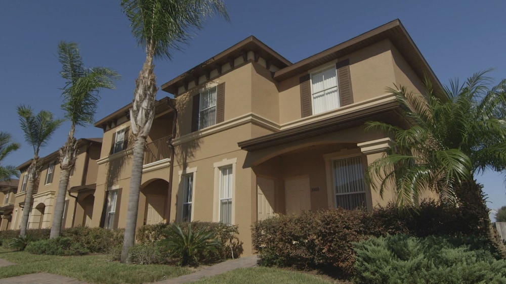 Villas At Regal Palms 3/51