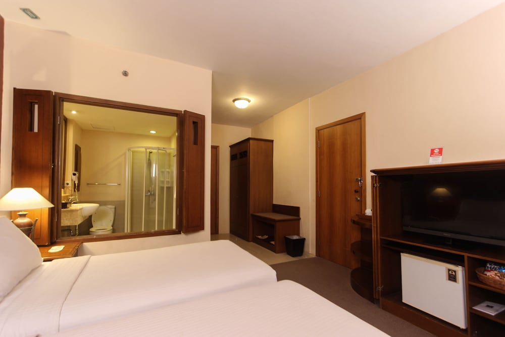 The Jayakarta Suites Bandung 25/71