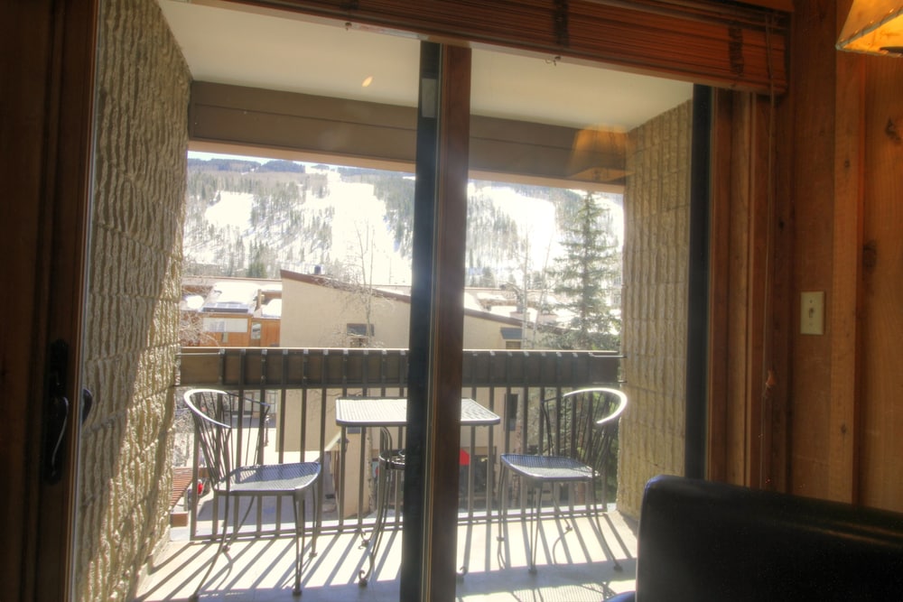 Vail 21 Condominiums 26/60