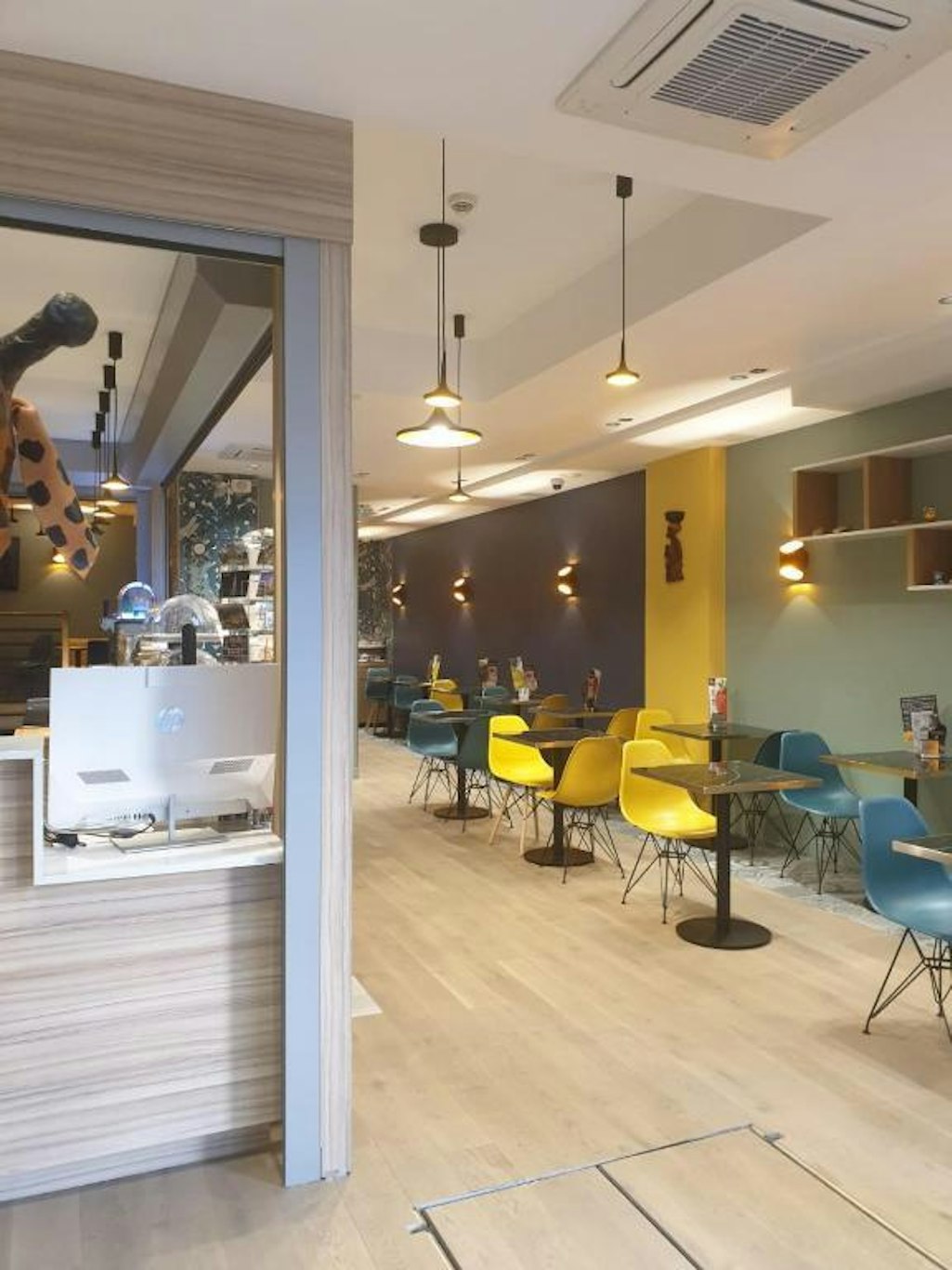 PANAM HOTEL PARIS GAMBETTA (ex Superhotel) 39/50