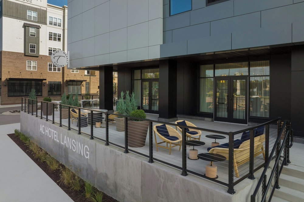 AC Hotel by Marriott Lansing University Area 4/49