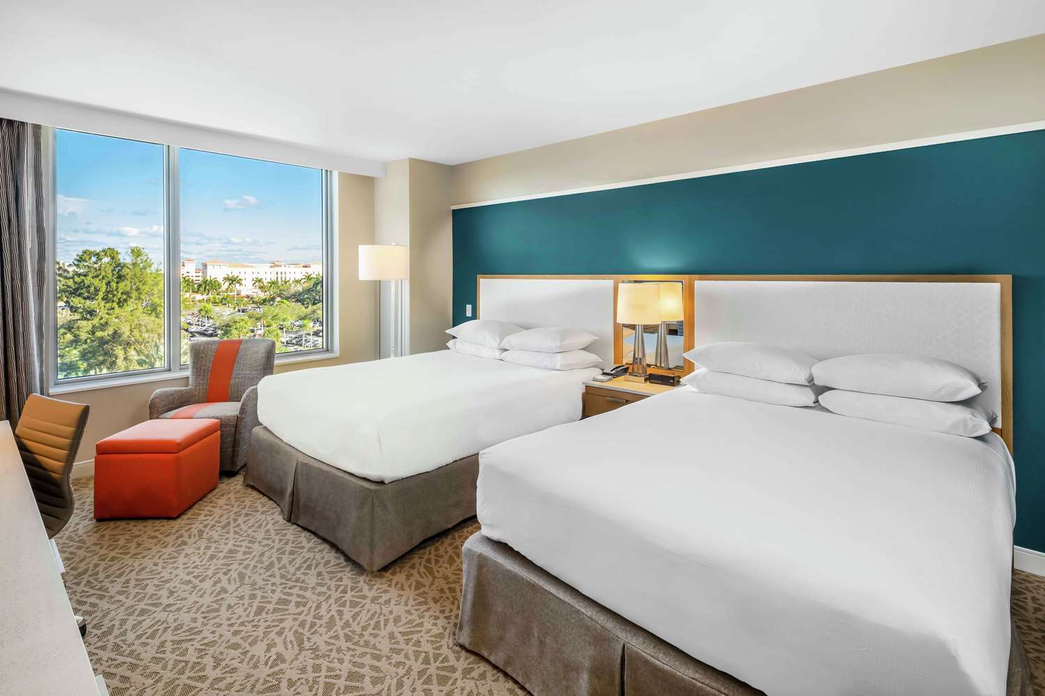 غرفة بسريرين كوين لذوي الإعاقة