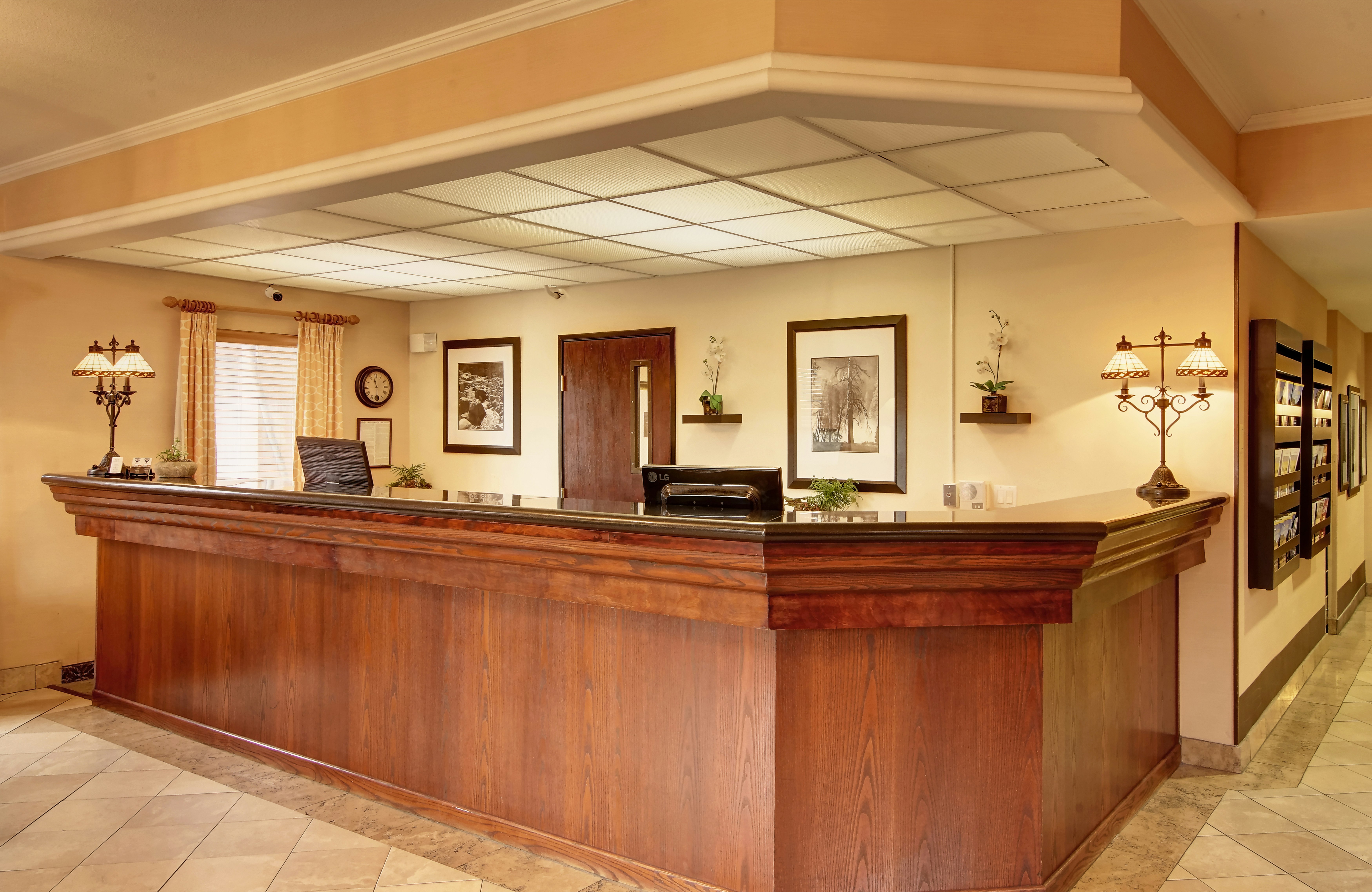 Phoenix Inn Suites South Salem 10/57