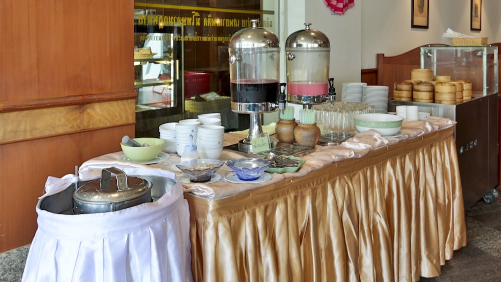 Charoen Hotel 29/71