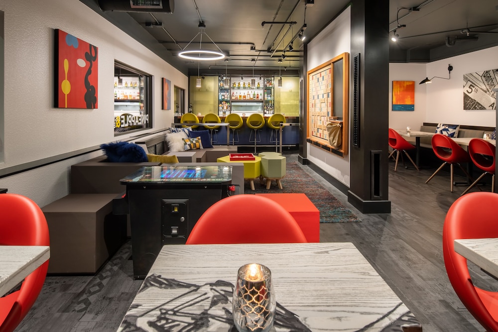 Staypineapple Hotel FIVE Downtown Seattle 34/51