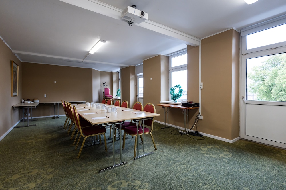 Milling Hotel Plaza 55/56