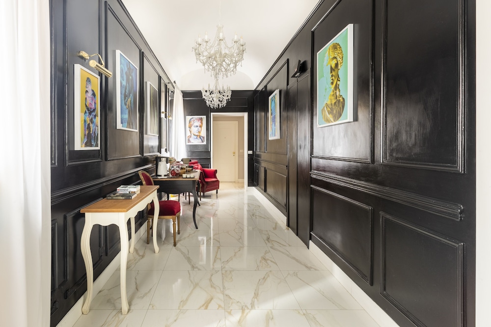 Spagna Art & Suites 45/58