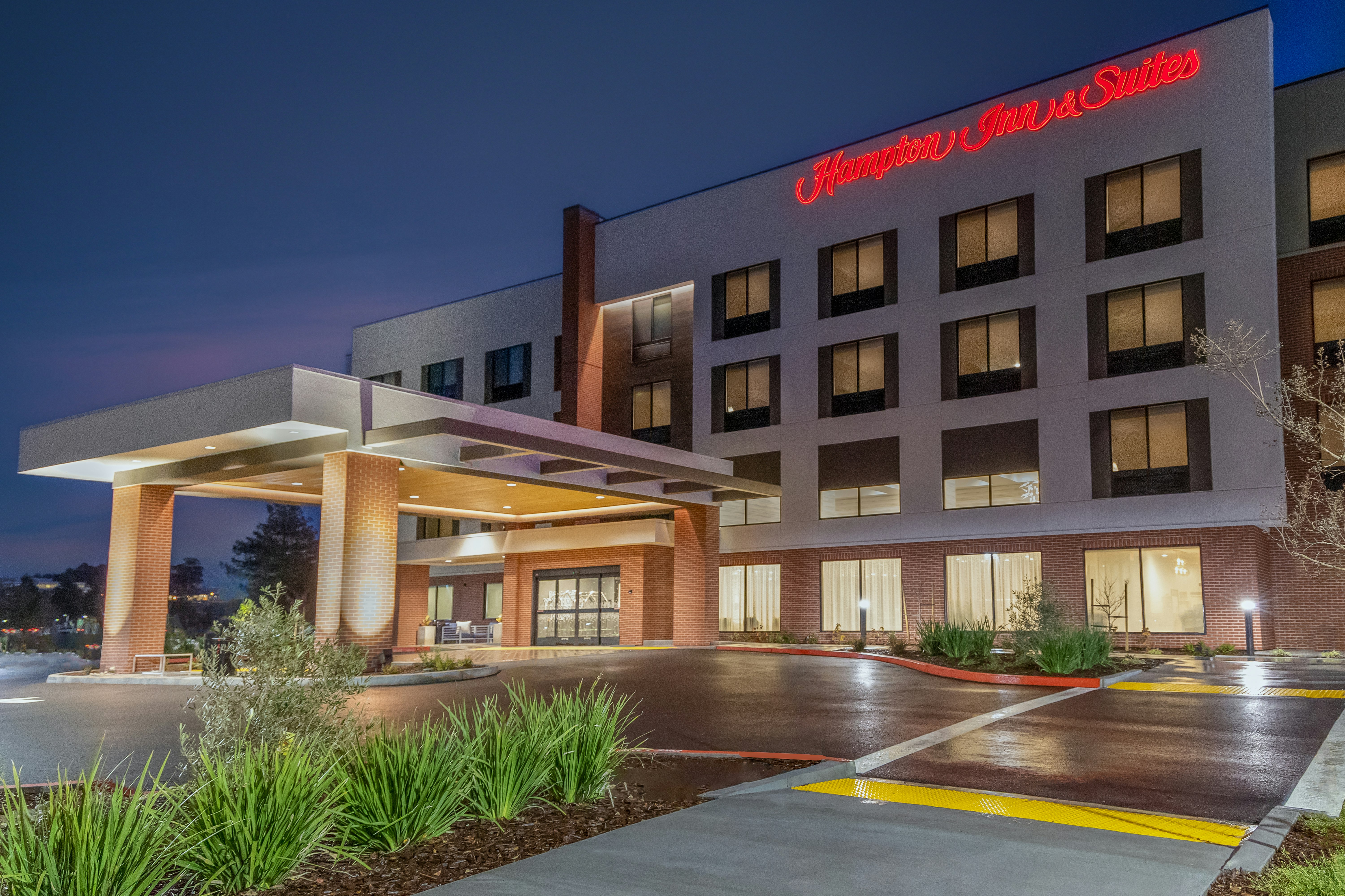 Hampton Inn & Suites Santa Rosa, CA 2/25
