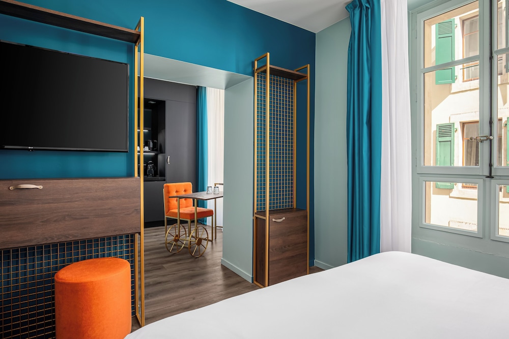 Marmont Hotel 11/50