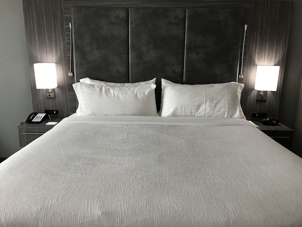 HOLIDAY INN ABILENE - NORTH COLLEGE AREA 12/63