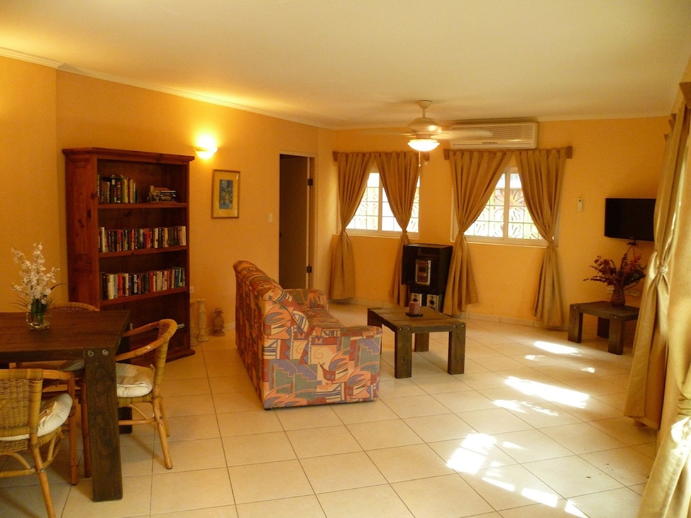 Le Chateau Ocean Villas 16/48