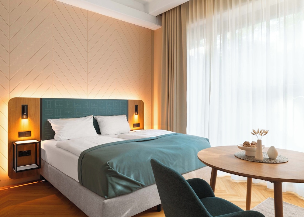 Design, Suite, Queen Bed, Terrace