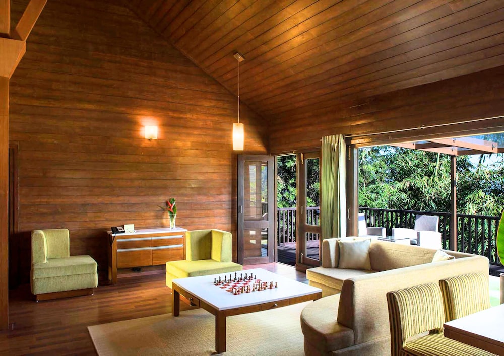 The Tamara Coorg 22/49