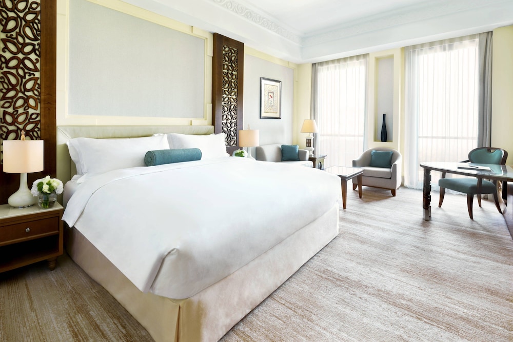 Al Bustan Palace A Ritz-Carlton Hotel 8/52