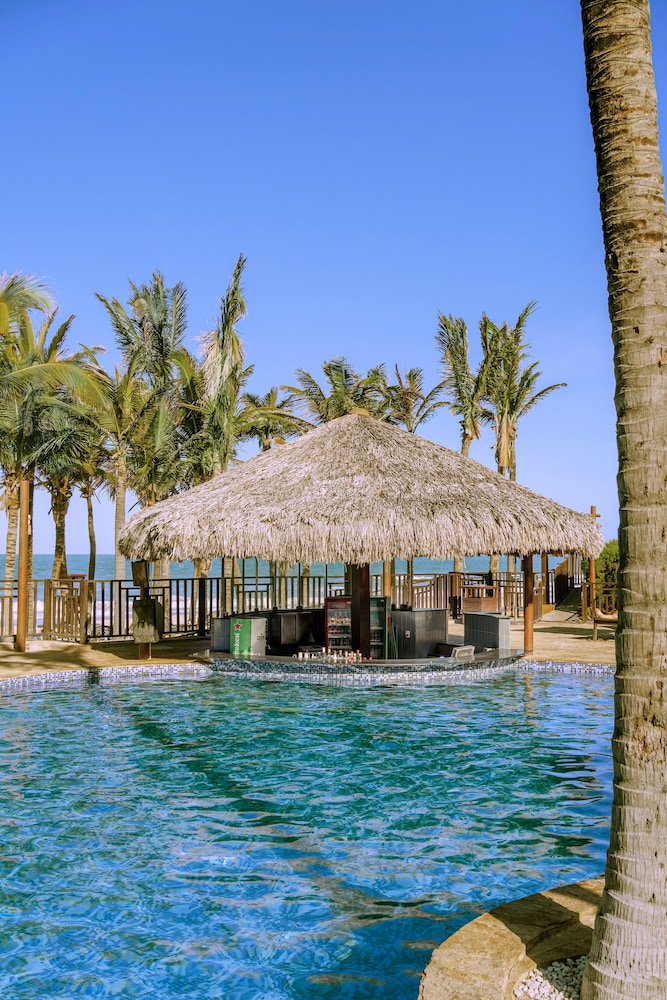 Acqua Beach Park Resort 46/50
