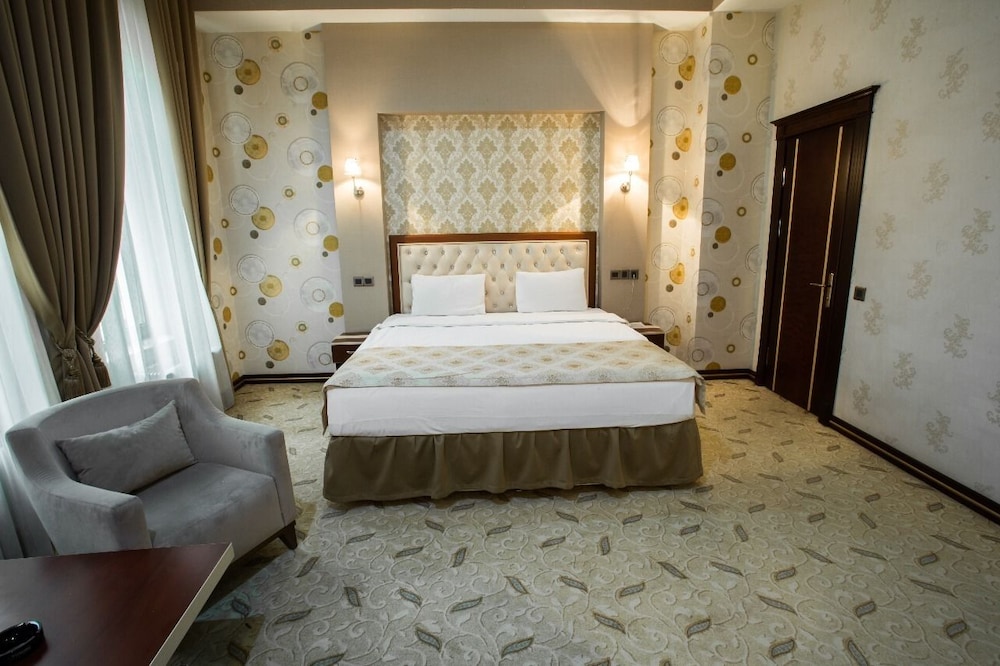 Grand Hotel Baku 25/47