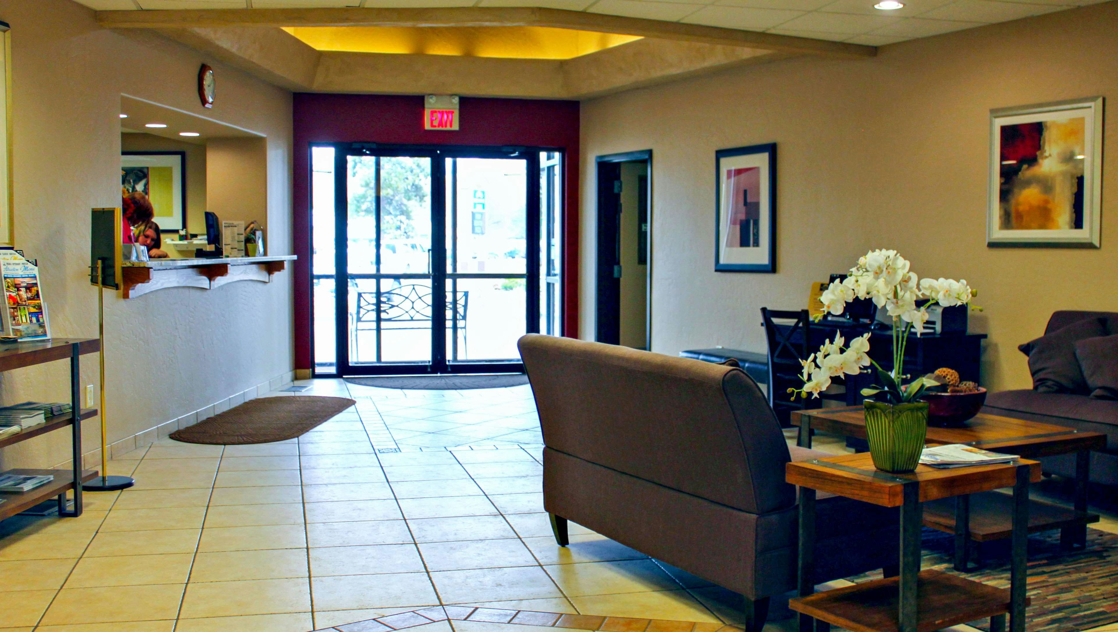 Broadway Inn Conference Center 30/52
