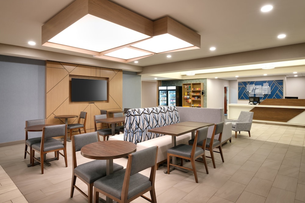 Holiday Inn Express Hotel Suites Helena 57/63