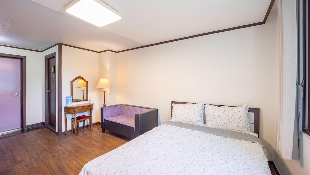 Chuncheon Beautiful House Pension 10/50