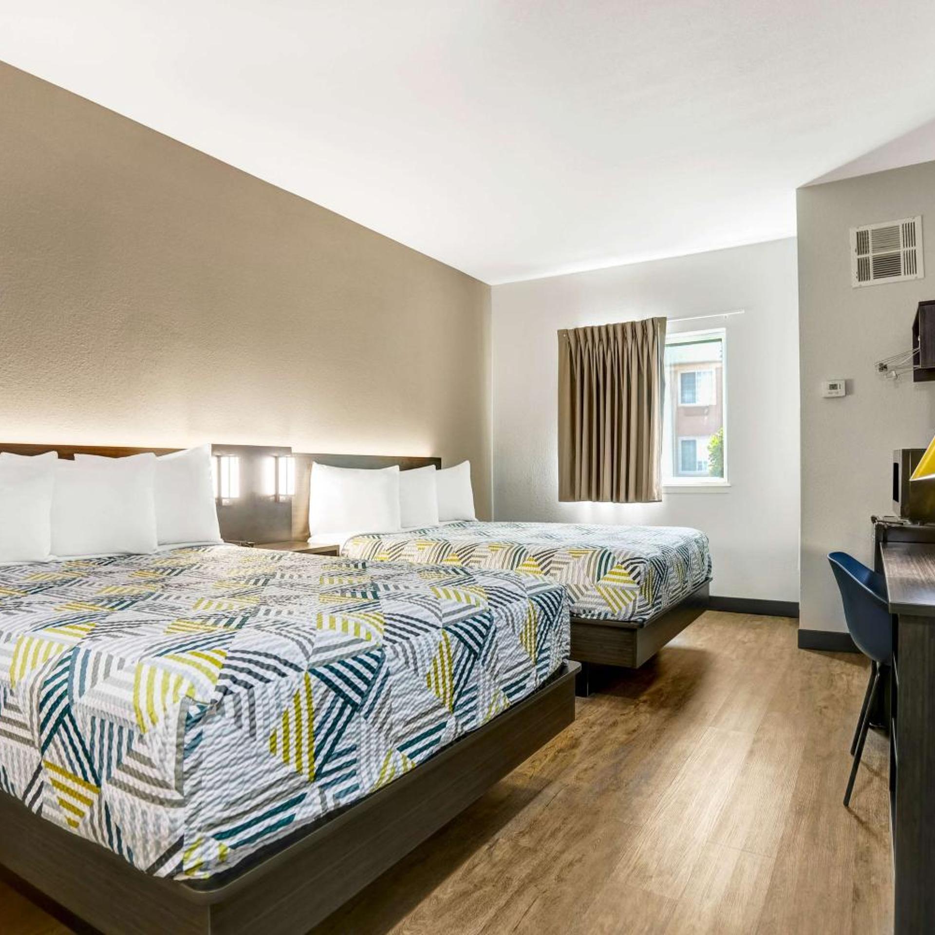 Room, 2 Queen Beds, Accessible, Motel6 Weatherford, TX 2/9