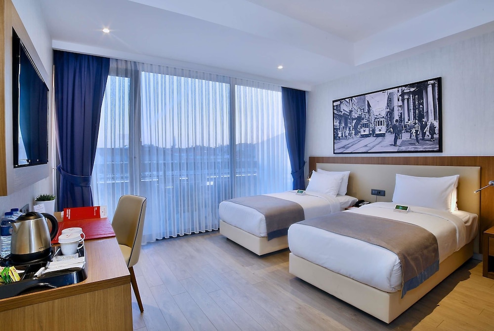 Ramada by Wyndham Istanbul Old City 23/55