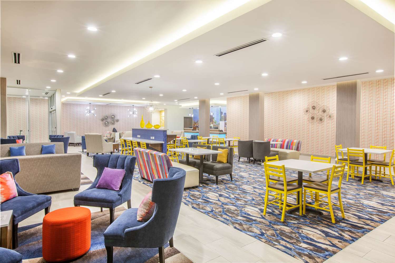 La Quinta Inn And Suites By Wyndham Dallas Duncanville 40/53