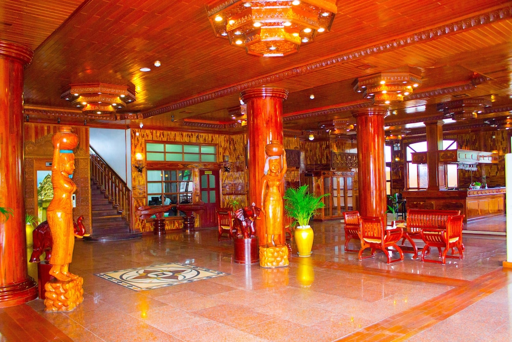 Pierre Hotel 59/64
