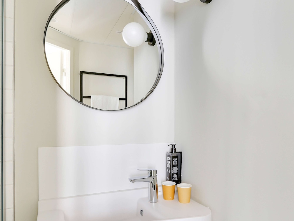 ibis Paris Levallois Perret 24/48