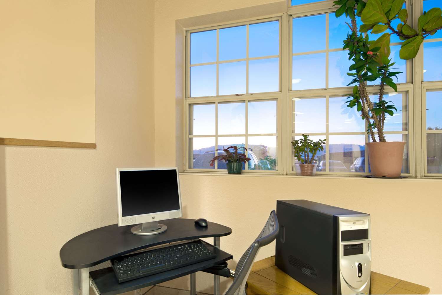 Microtel Inn and Suites by Wyndham Albuquerque W 22/26