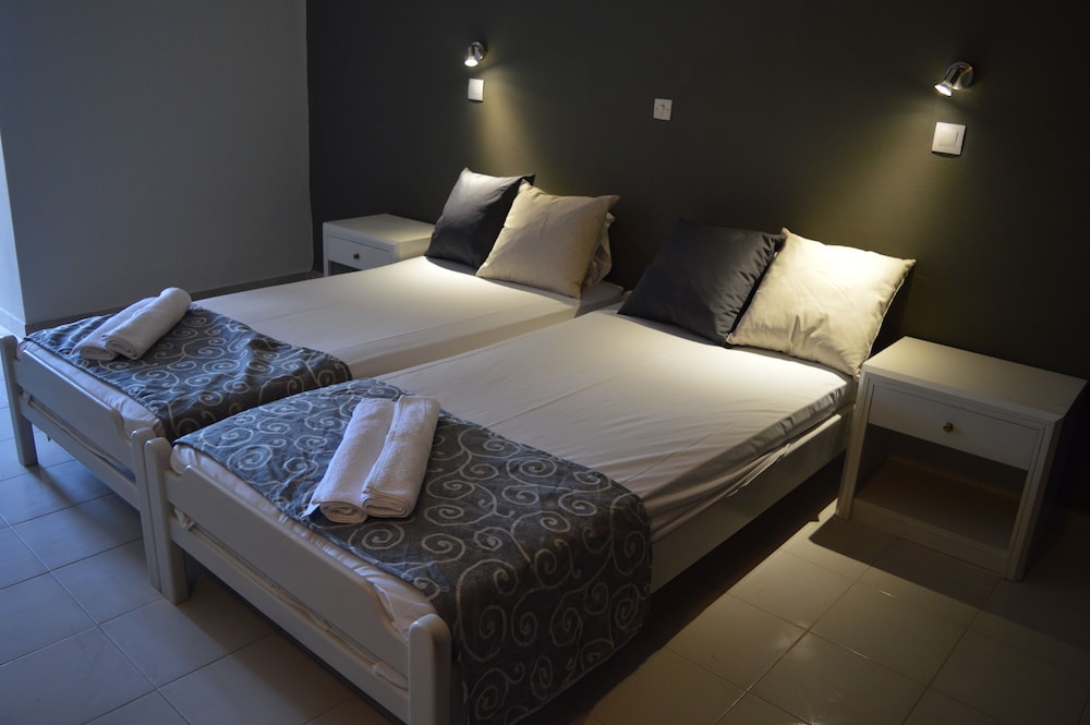 Alkyonides Hotel 28/49