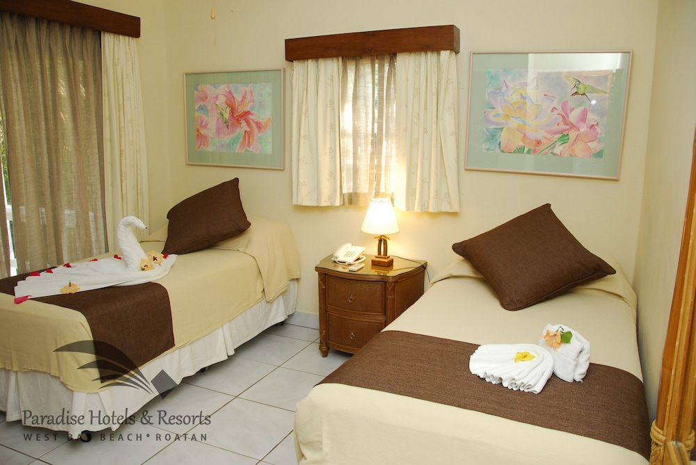 Paradise Beach Hotel 36/79