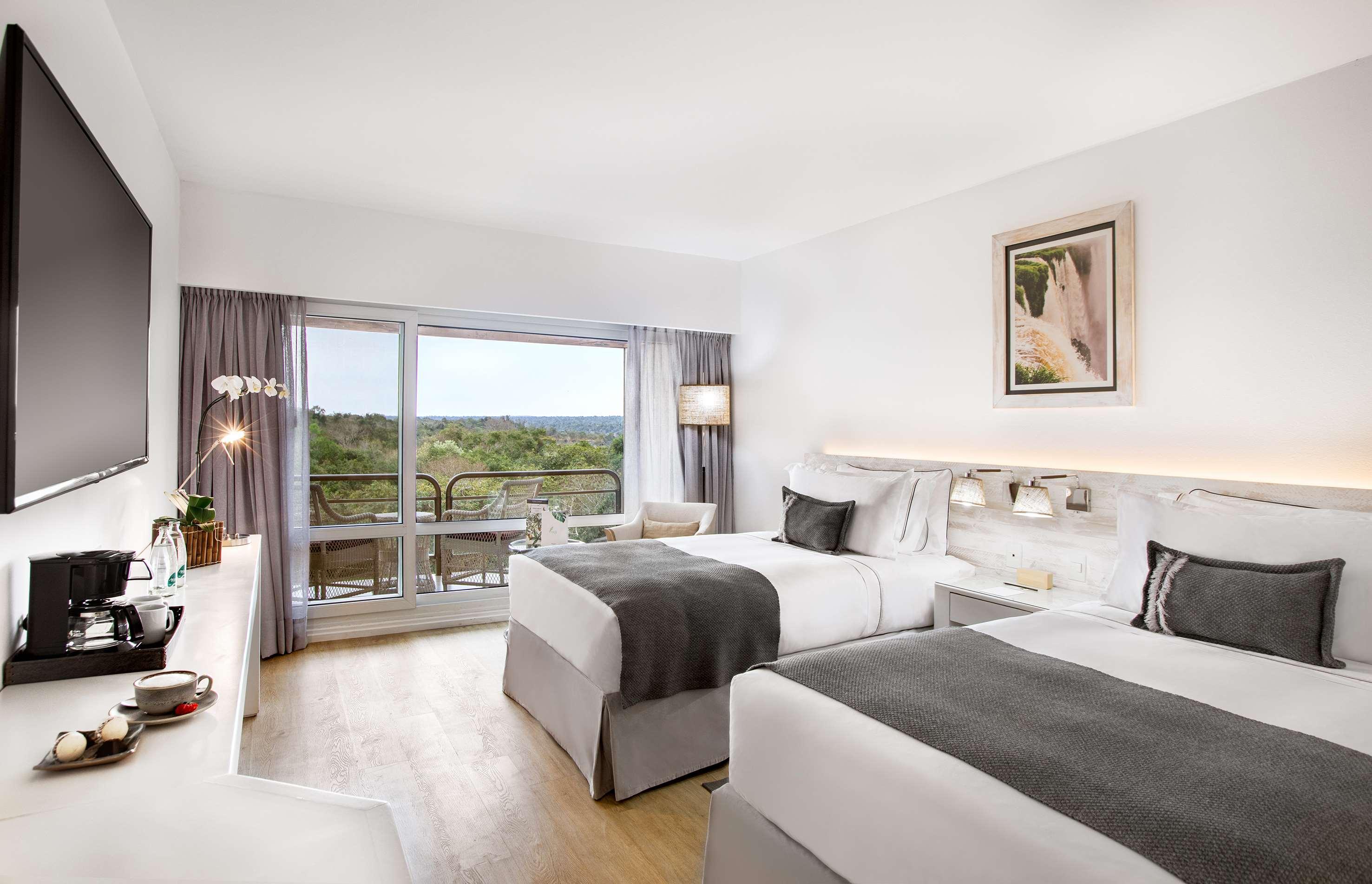 Deluxe, Twin Beds